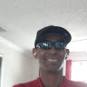 Meet your Posher, Elidio